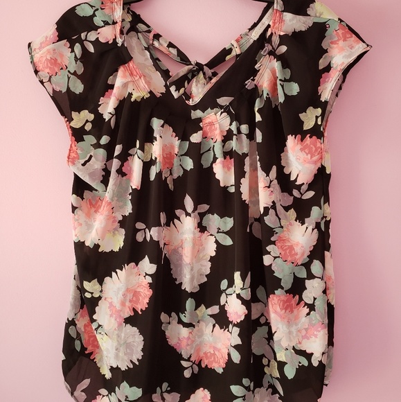 Lauren Conrad Top - Picture 2 of 7